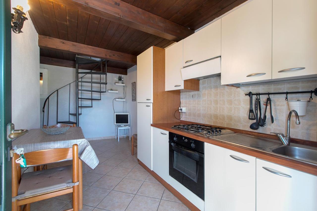 Agriturismo Torre Flavia ラディスポリ エクステリア 写真